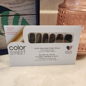 💅Soho Over It from Color Street